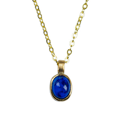 Goldanhänger mit Lapislazuli mit Goldkette