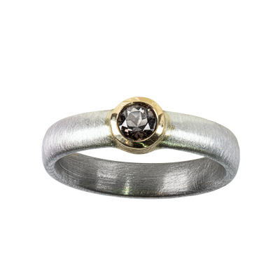 Silberring mit Rauchquarz in Gelbgold Fassung