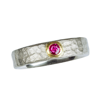Silberring mit Rubin in Gelbgold Fassung