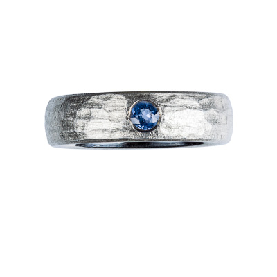 Silberring mit Safir