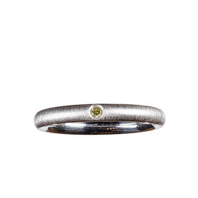 Ring mit Brillant